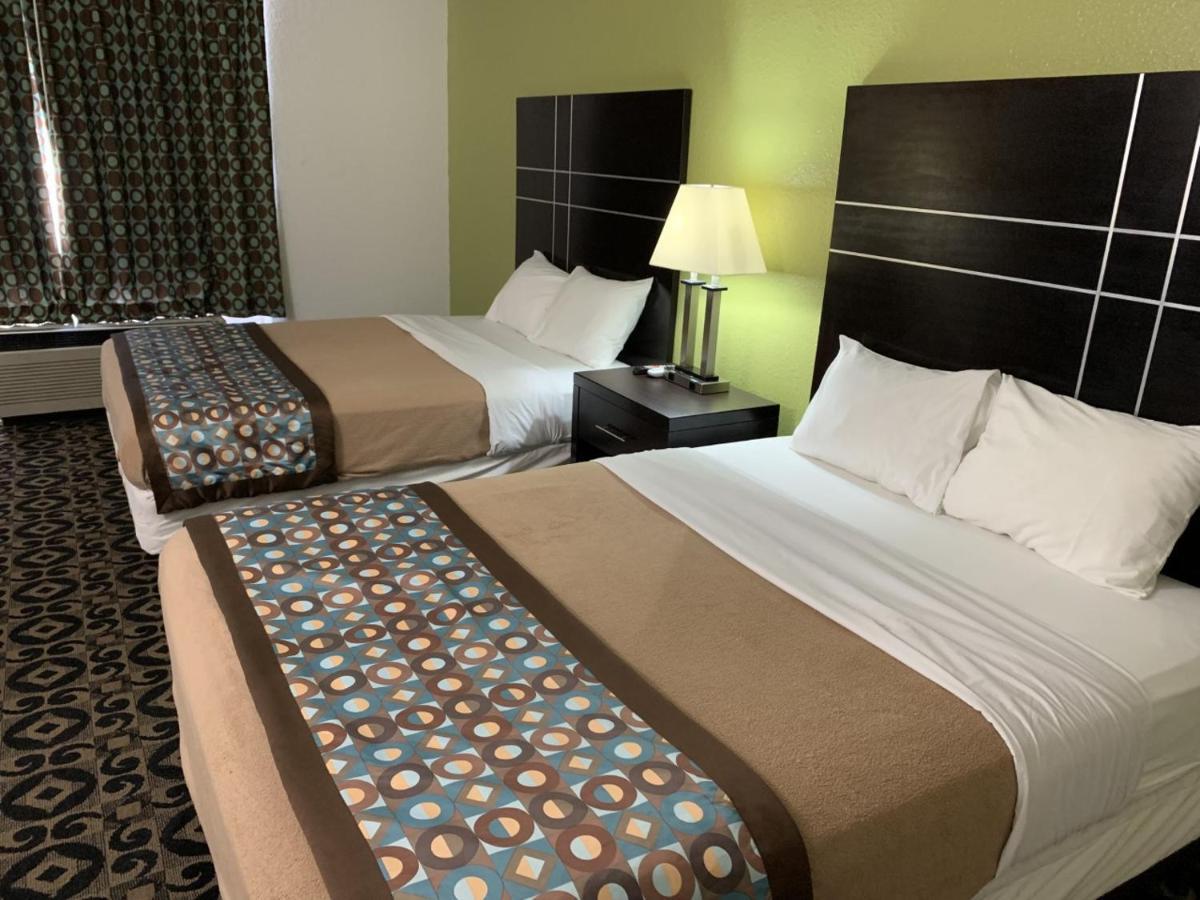 King'S Inn Torrington Bagian luar foto